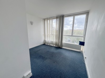 BUREAU A VENDRE - ST MAUR DES FOSSES - 27.13 m2 - 115�000�&euro; 