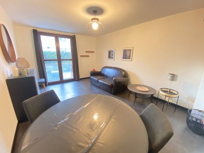 APPARTEMENT T2 A LOUER - ST MAUR DES FOSSES - 59.03 m2 - 1�380�&euro; charges comprises par mois