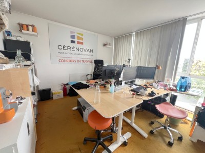 BUREAU A VENDRE - ST MAUR DES FOSSES - 27.13 m2 - 115�000�&euro; 