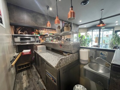 FONDS DE COMMERCE A CEDER - RESTAURANT - ST MAUR DES FOSSES - 197.04 m2 - 425�600�&euro;