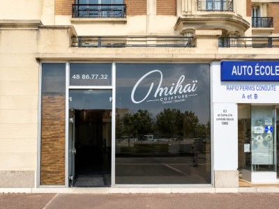 Boutique avec vitrine sur rue face gare A LOUER - LA VARENNE ST HILAIRE Face à la gare de champigny - 39 m2 - 1 580 &euro; HC par mois