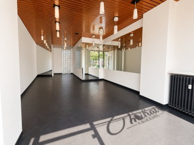 Boutique avec vitrine sur rue face gare A LOUER - LA VARENNE ST HILAIRE Face à la gare de champigny - 39 m2 - 1 580 &euro; HC par mois