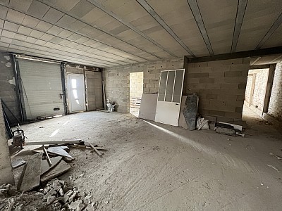 LOCAL COMMERCIAL A VENDRE - ST MAUR DES FOSSES - 510 m2 - 2�950�000�&euro; 