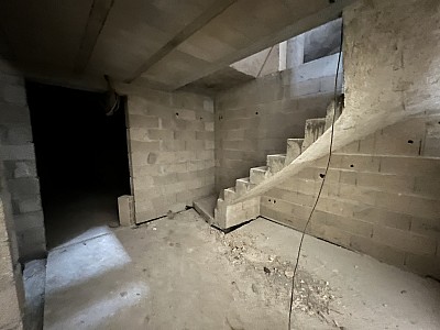 LOCAL COMMERCIAL A VENDRE - ST MAUR DES FOSSES - 510 m2 - 2�950�000�&euro; 