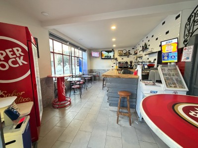 MURS COMMERCIAUX A VENDRE - ST MAUR DES FOSSES - 100 m2 - 1�250�000�&euro; 