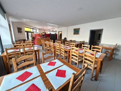 MURS COMMERCIAUX A VENDRE - ST MAUR DES FOSSES - 100 m2 - 1�250�000�&euro; 