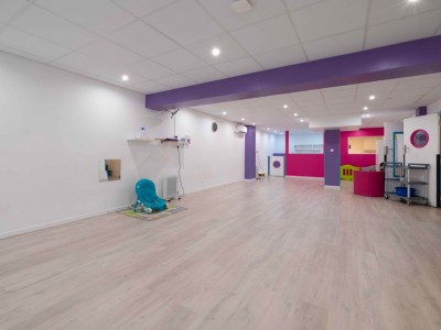 LOCAL D ACTIVITE A LOUER - ST MAUR DES FOSSES - 129.43 m2 - 2 300 &euro; HC par mois