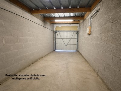 Local commercial à rafraîchir 58 m² à Neuilly-Plaisance (limite Le Perreux), terrain 169 m², garage 16 m². Centre-ville, RER, bus. 313 000 €