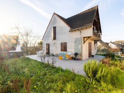 Maison de 5 pi�ces de 200 m� � Crosne A VENDRE - CROSNE - 125.23 m2 - 550�000�&euro;