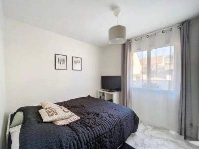 Maison de 5 pi�ces de 200 m� � Crosne A VENDRE - CROSNE - 125.23 m2 - 550�000�&euro;