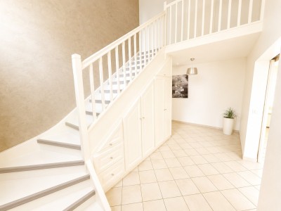 MAISON DE VILLE A VENDRE - LA QUEUE EN BRIE - 194 m2 - 589 900 &euro;