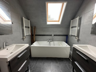 MAISON DE VILLE A VENDRE - LA QUEUE EN BRIE - 194 m2 - 589 900 &euro;