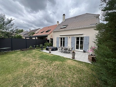 MAISON A VENDRE - LA QUEUE EN BRIE - 101 m2 - 435�000�&euro;