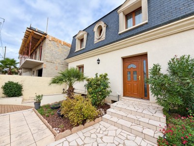 MAISON A VENDRE - ORMESSON SUR MARNE - 121.62 m2 - 467 000 €