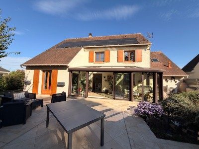 MAISON A VENDRE - PONTAULT COMBAULT - 190 m2 - 525 000 €
