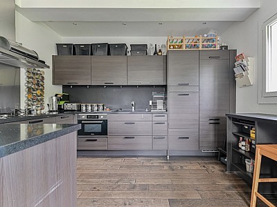MAISON A VENDRE - ST MAUR DES FOSSES - 211.63 m2 - 1 040 000 €