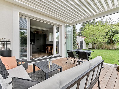MAISON A VENDRE - ST MAUR DES FOSSES - 211.63 m2 - 1 040 000 €