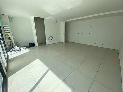 MAISON A VENDRE - ST MAUR DES FOSSES - 92.45 m2 - 570�000�&euro;