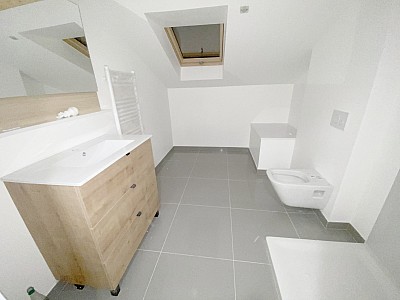 MAISON A VENDRE - ST MAUR DES FOSSES - 104.4 m2 - 685�000�&euro;