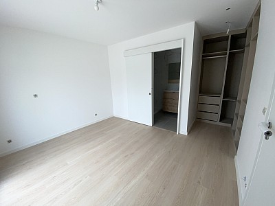 MAISON A VENDRE - ST MAUR DES FOSSES - 104.4 m2 - 685�000�&euro;