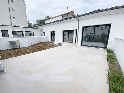 MAISON A VENDRE - ST MAUR DES FOSSES - 99.3 m2 - 610 000 €