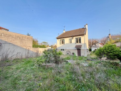 MAISON A VENDRE - ST MAUR DES FOSSES - 107.38 m2 - 550�000�&euro;