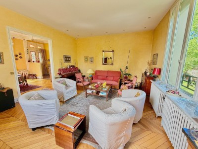 MAISON A VENDRE - ST MAUR DES FOSSES - 280.26 m2 - 1 349 000 €