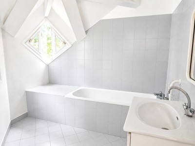 MAISON A VENDRE - ST MAUR DES FOSSES - 119 m2 - 690 000 €