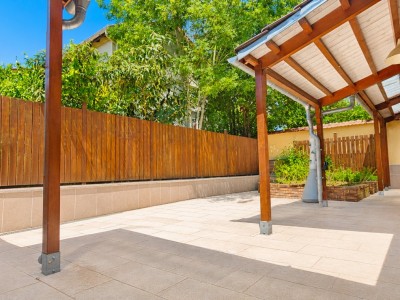plain-pied A VENDRE - ST MAUR DES FOSSES - 78.09 m2 - 445 000 &euro;