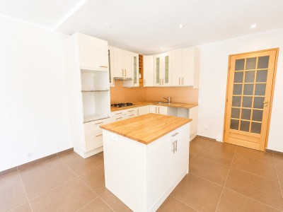 plain-pied A VENDRE - ST MAUR DES FOSSES - 78.09 m2 - 445 000 &euro;