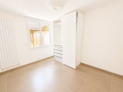 plain-pied A VENDRE - ST MAUR DES FOSSES - 78.09 m2 - 445 000 &euro;