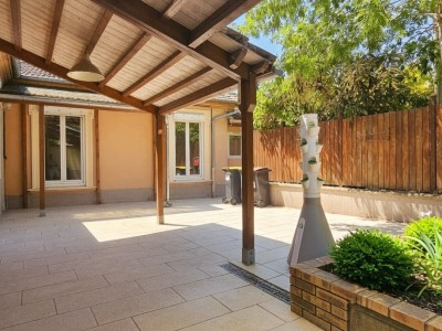 plain-pied A VENDRE - ST MAUR DES FOSSES - 78.09 m2 - 445 000 &euro;