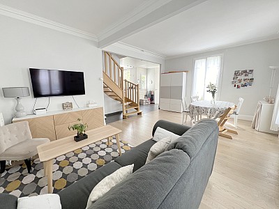 MAISON A VENDRE - ST MAUR DES FOSSES - 110 m2 - 799�000�&euro;