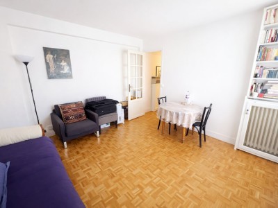 Studio avec cuisine séparée A VENDRE - JOINVILLE LE PONT - 33.47 m2 - 150 000 €