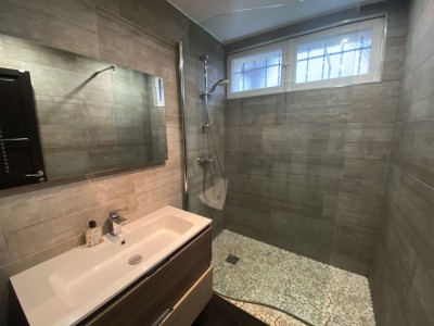 APPARTEMENT T2 A LOUER - ST MAUR DES FOSSES - 59.03 m2 - 1�380�&euro; charges comprises par mois