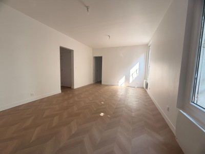 APPARTEMENT T2 A VENDRE - JOINVILLE LE PONT - 40.81 m2 - 225 000 €