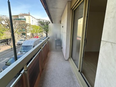 CENTRE A VENDRE - LA VARENNE ST HILAIRE centre - 42.6 m2 - 247 000 &euro;