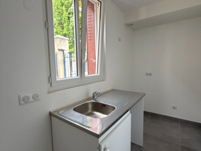 APPARTEMENT T2 A VENDRE - ST MAUR DES FOSSES ADAMVILLE - 32.01 m2 - 185 000 &euro;