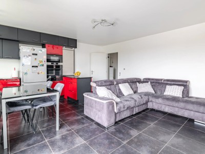 Appartement 3 pi�ces de 64 m� au derni�re �tage avec terrasse