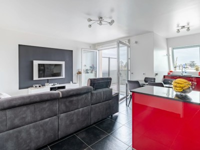 Appartement 3 pi�ces de 64 m� au derni�re �tage avec terrasse