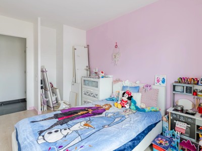 Appartement 3 pi�ces de 64 m� au derni�re �tage avec terrasse