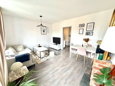 APPARTEMENT T3 A VENDRE - ST MAUR DES FOSSES - 59.5 m2 - 345 000 €