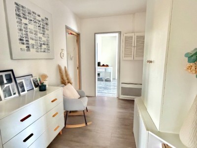 APPARTEMENT T3 A VENDRE - ST MAUR DES FOSSES - 59.5 m2 - 345 000 €