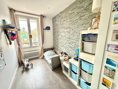 APPARTEMENT T3 A VENDRE - ST MAUR DES FOSSES - 59.5 m2 - 345 000 €
