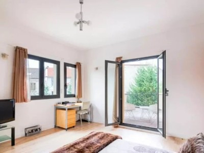 VILLA A VENDRE - LA VARENNE ST HILAIRE - 300 m2 - 2 500 000 &euro;