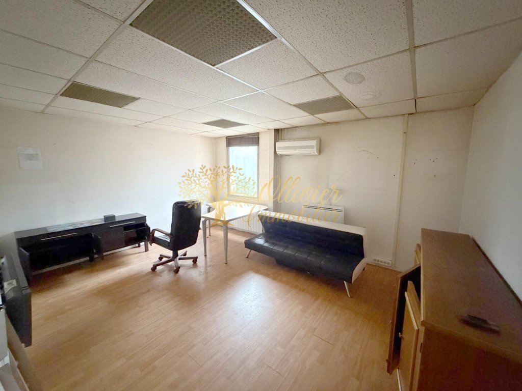 ENTREPOT A LOUER - DRANCY - 376 m2 - 3�603�&euro; HC par mois
