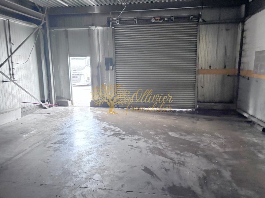 ENTREPOT A LOUER - DRANCY - 289 m2 - 2�769�&euro; HC par mois