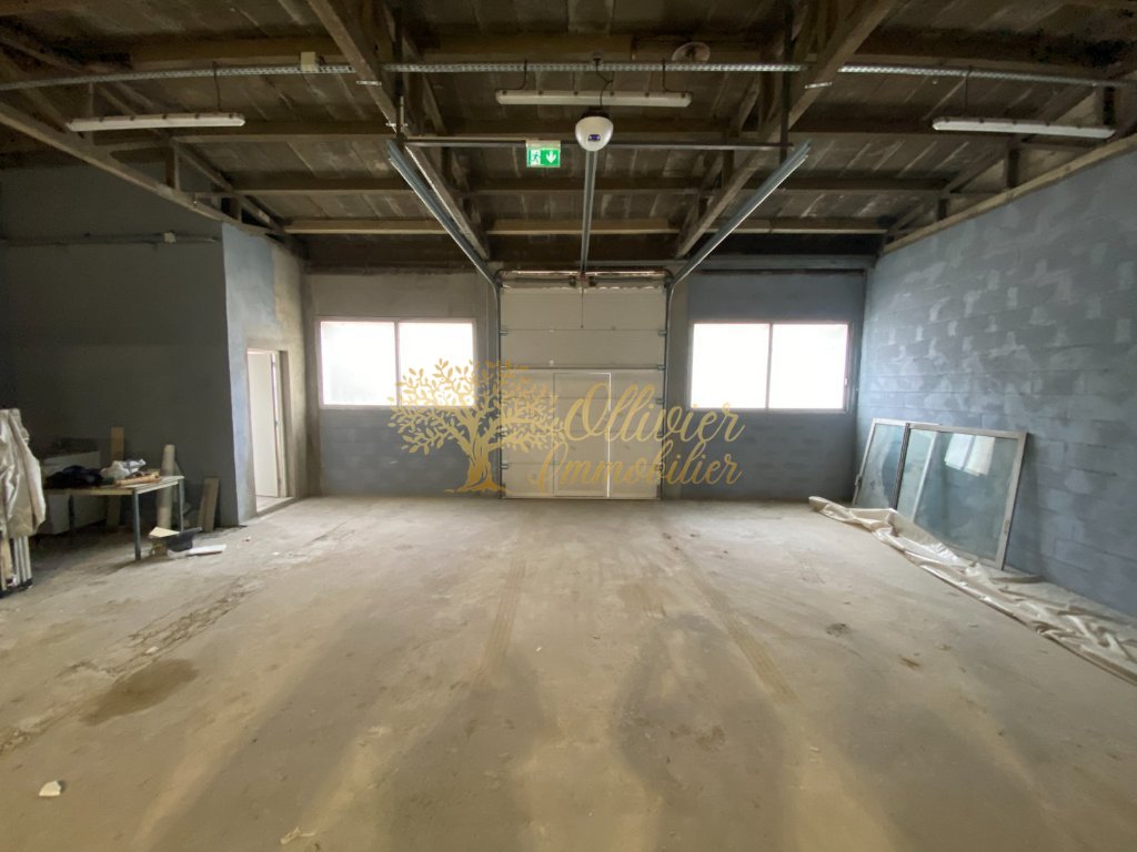 Entrep�t � louer � Usage professionnel multi-activit�s