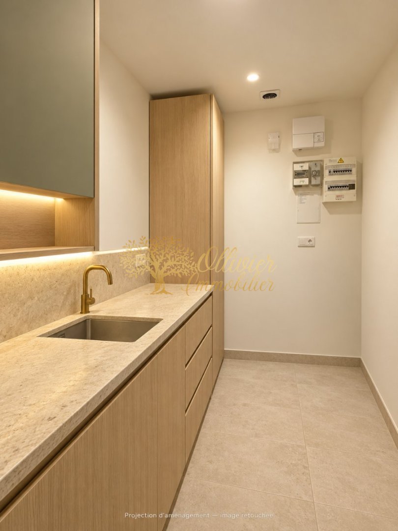 FONDS DE COMMERCE A CEDER - BEAUTE - ESTHETIQUE - COIFFURE - LA VARENNE ST HILAIRE - 61 m2 - 55 000 &euro;