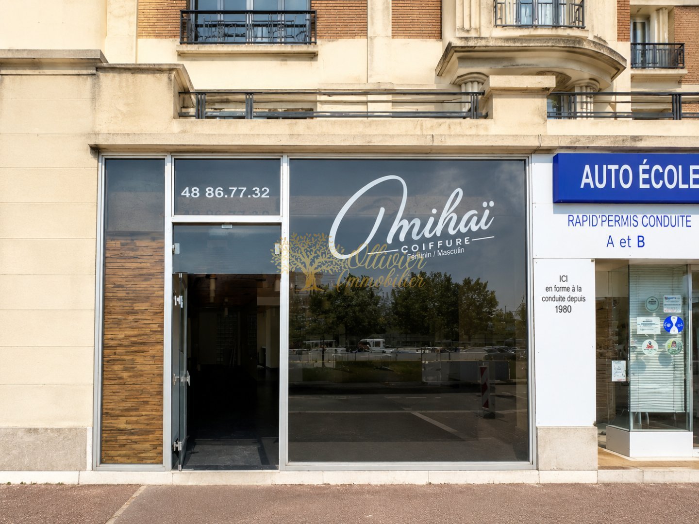 Boutique avec vitrine sur rue face gare A LOUER - LA VARENNE ST HILAIRE Face à la gare de champigny - 39 m2 - 1 580 &euro; HC par mois